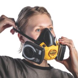 DEWALT  Medium Half Mask Respirator with Filters P3