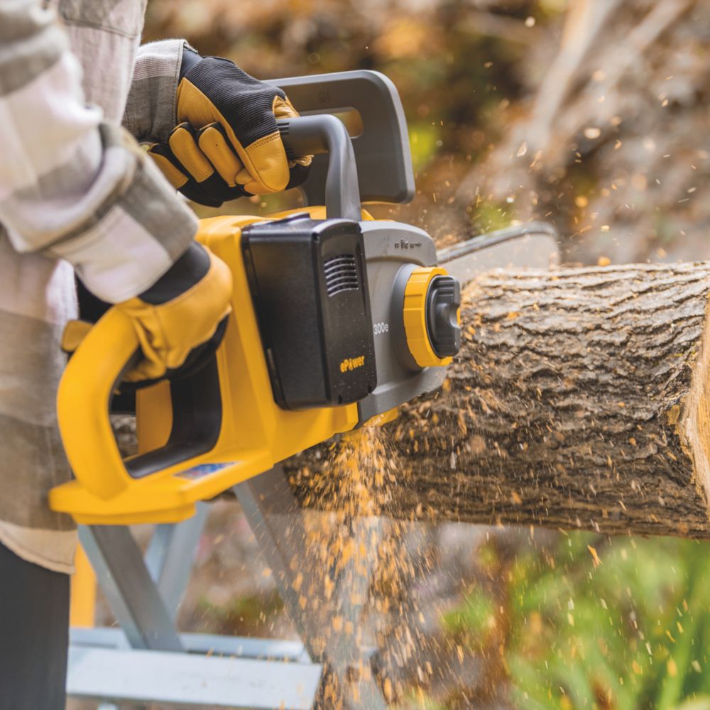 Stiga CS 300e Kit 40V x Li-Ion E-Power Brushless Cordless