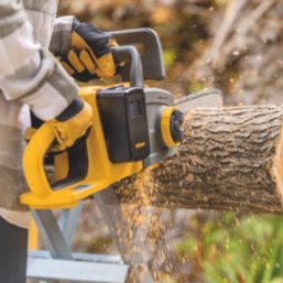 Stiga CS 300e Kit 40V 2 x 4.0Ah Li-Ion E-Power Brushless Cordless 30cm Chainsaw