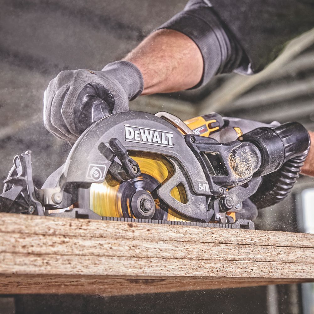 DeWalt DCS577T2 GB 190mm 54V 2 x 6.0Ah Li Ion XR FlexVolt Brushless Cordless High Torque Circular Saw Screwfix