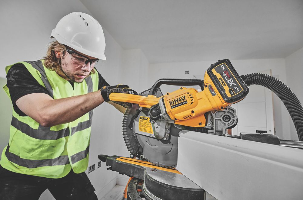 Dewalt 54v chop online saw