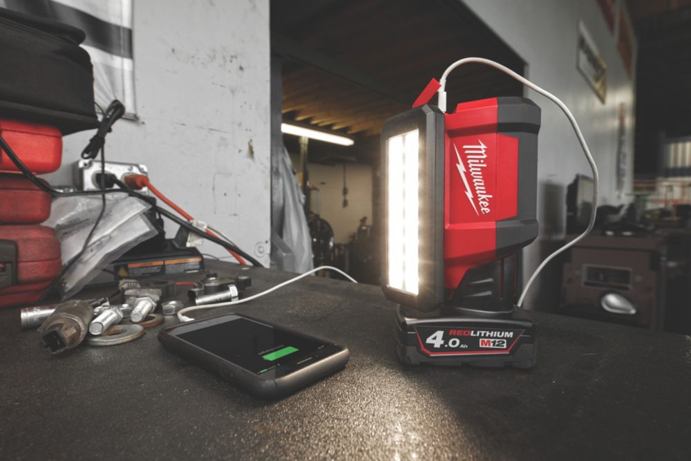 Milwaukee 12v online light