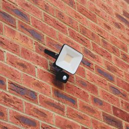 Brackenheath iSpot G3 Frameless Indoor & Outdoor LED Floodlight With PIR Sensor Black 30W 3300lm