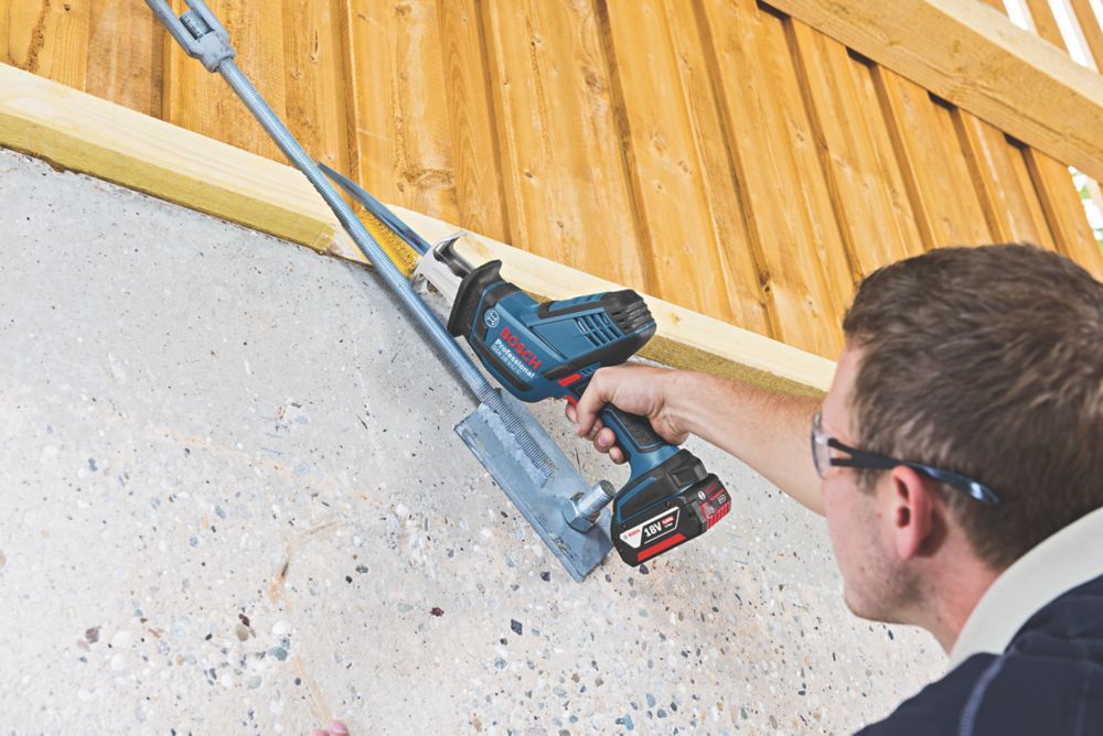 Bosch cordless best sale reciprocating saw