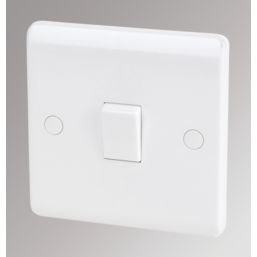 LAP  10AX 1-Gang Intermediate Switch White