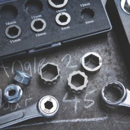 C.K Damaged Nut Rescue Set 10 Pieces