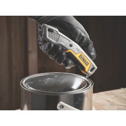 DEWALT DWHT10054-0 Retractable Utility Knife