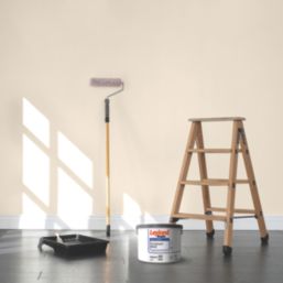 Leyland Trade Contract 10Ltr Magnolia Matt Emulsion  Paint