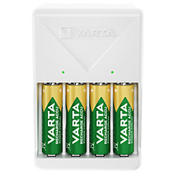 Varta  Ni-MH Plug Charger with 4 x Ni-MH Batteries