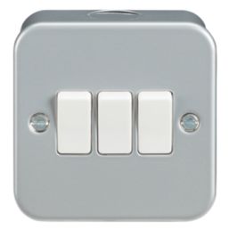Knightsbridge  10AX 3-Gang 2-Way Metal Clad 10AX Switch with White Inserts