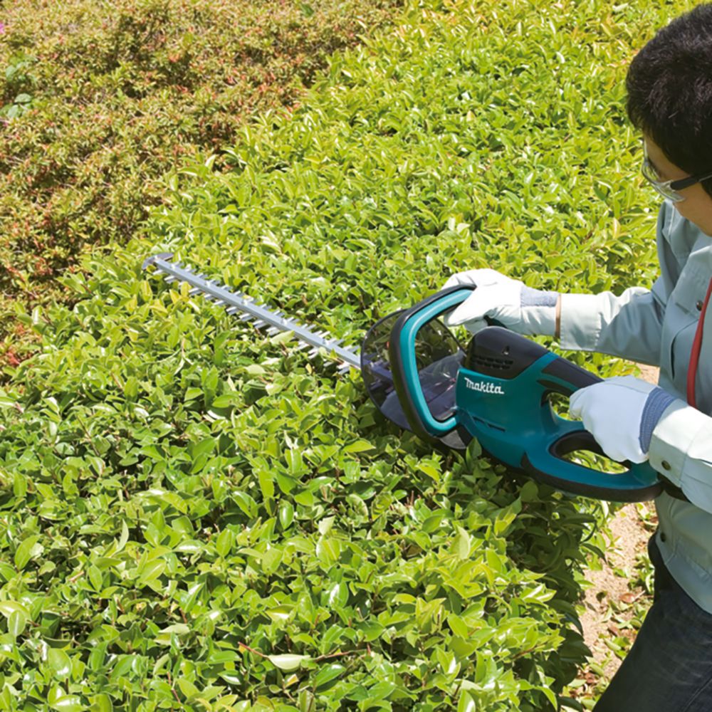 Makita petrol hedge online trimmer review