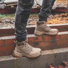 DEWALT Reynolds Size 9  Stone Waterproof Steel Toe Cap Safety Boots