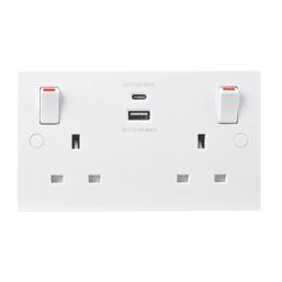 British General 900 Series 13A 2-Gang SP Switched Socket + 4.2A 2-Outlet Type A & C USB Charger White