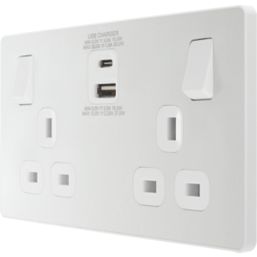British General Evolve 13A 2-Gang SP Switched Socket + 3A 30W 2-Outlet Type A & C USB Charger Pearlescent White with White Inserts