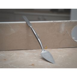 Roughneck  Trowel & Square Small Tool 2 3/4" x 2 1/2"