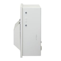 Crabtree Starbreaker 4-Module 2-Way Populated  Shower Consumer Unit