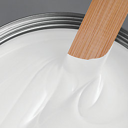 LickPro  Eggshell White 04 Emulsion Paint 2.5Ltr