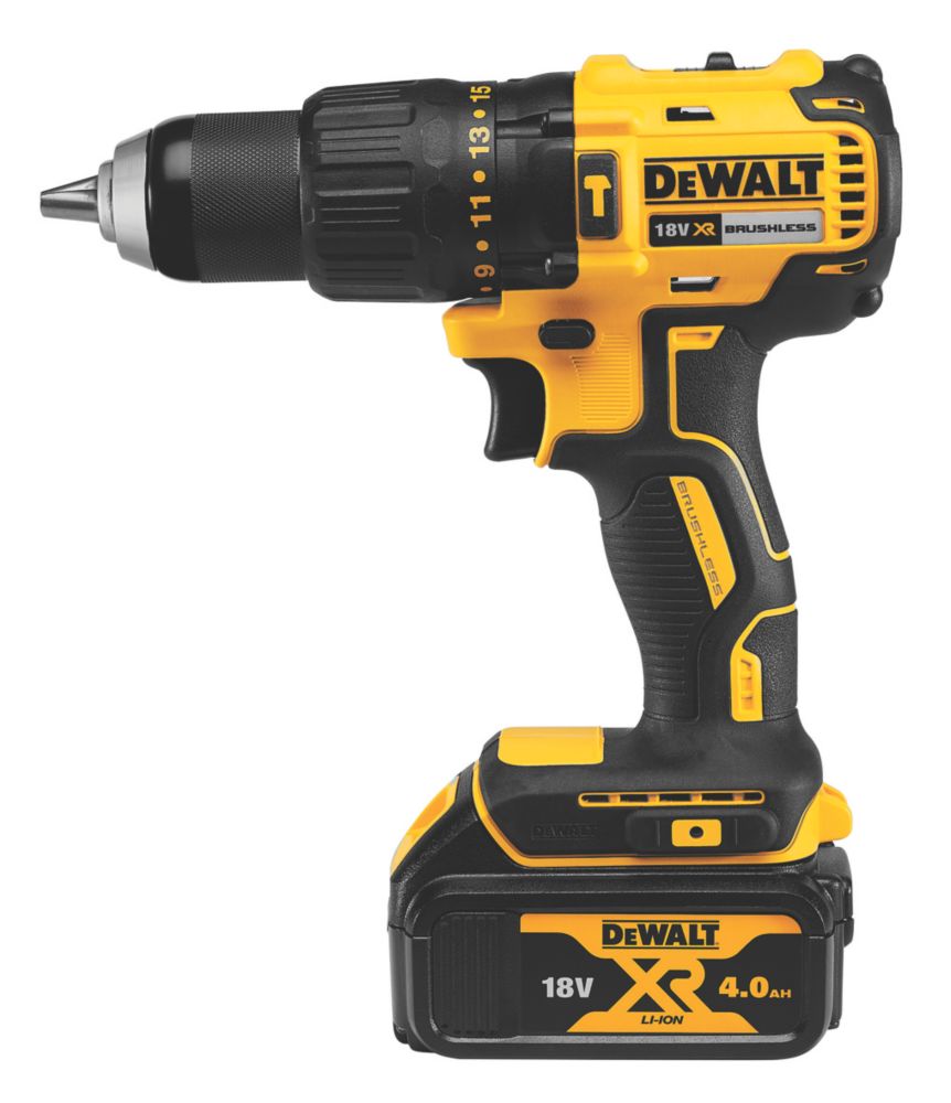 Screwfix best sale dewalt drill