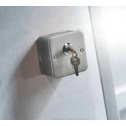 Knightsbridge  20A 1-Gang DP Metal Clad Control Switch