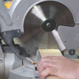 Chop saw deals blades screwfix