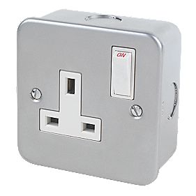 13A 1-Gang SP Switched Metal Clad Socket with White Inserts