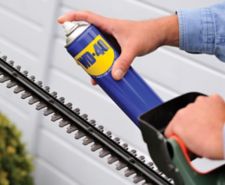 Image for Oils, Fluids & Lubricants category tile