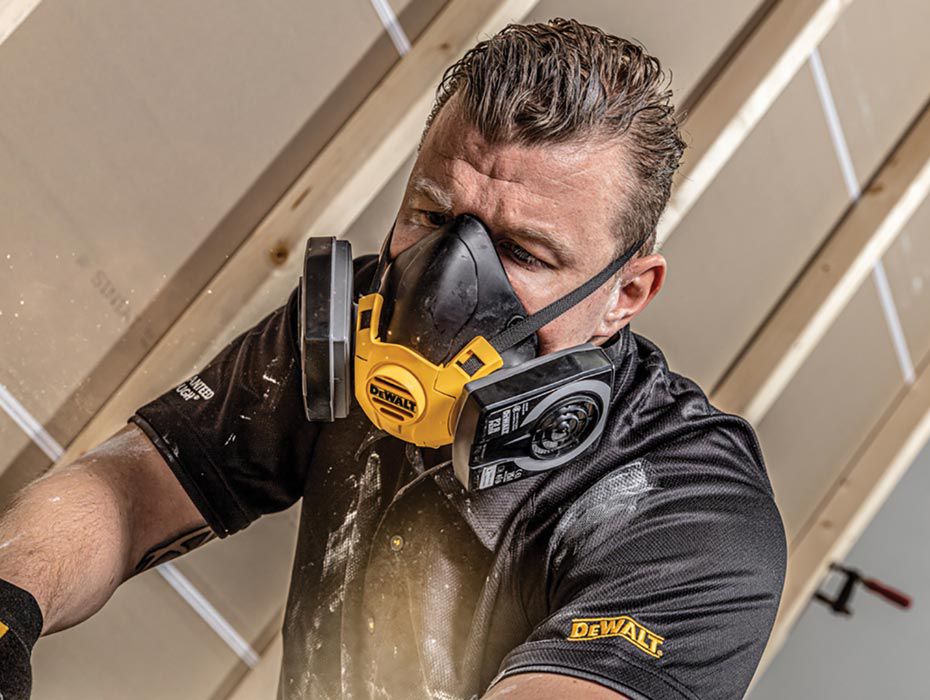 Screwfix dewalt drill deals hot sale