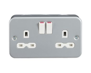 View All Knightsbridge Metal Clad Switches & Sockets
