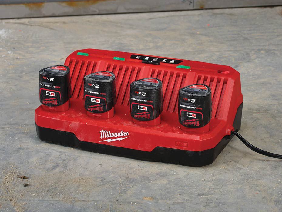 Milwaukee m12 battery screwfix sale