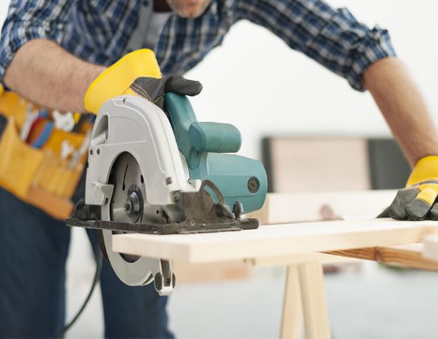 Best saw for cutting deals shapes out of wood