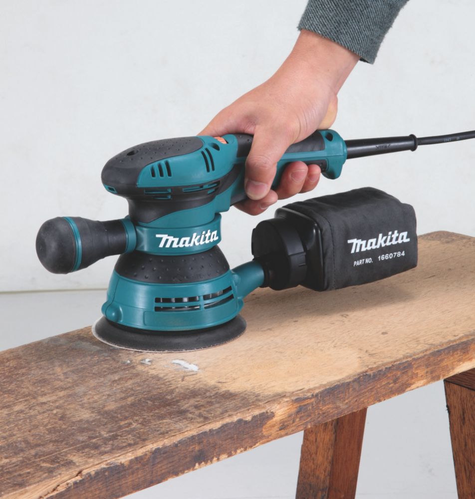 The ultimate Makita BO5041/2 125mm Electric Random Orbit Sander 240V